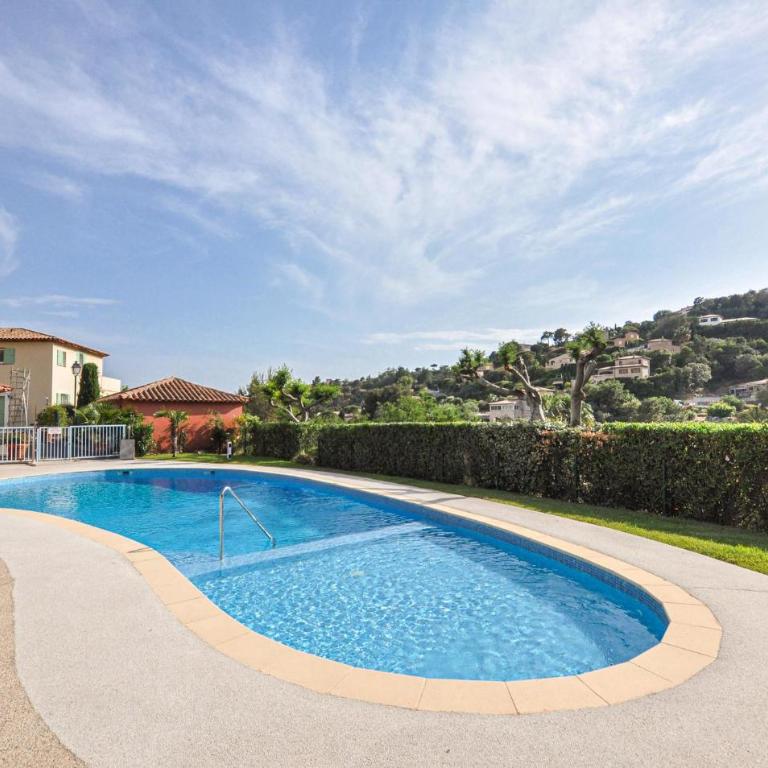 3 Bedroom Nice Home In Les Issambres - Maison de Vacances 3 Chambres - 2