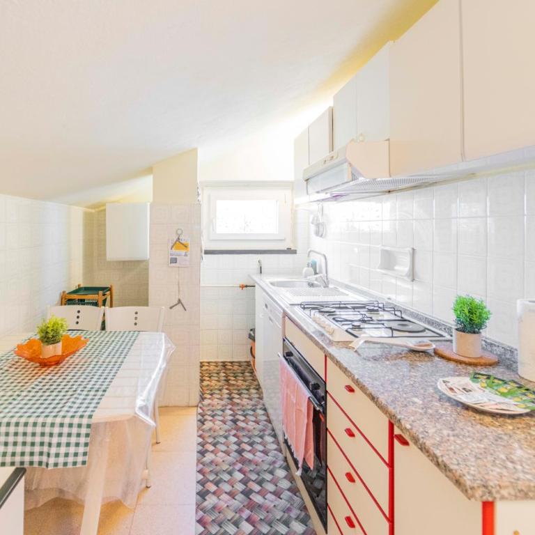 124 - Casa con Terrazza Sestri- 15Minuti a piedi dal Centro - Two-Bedroom Apartment - 25