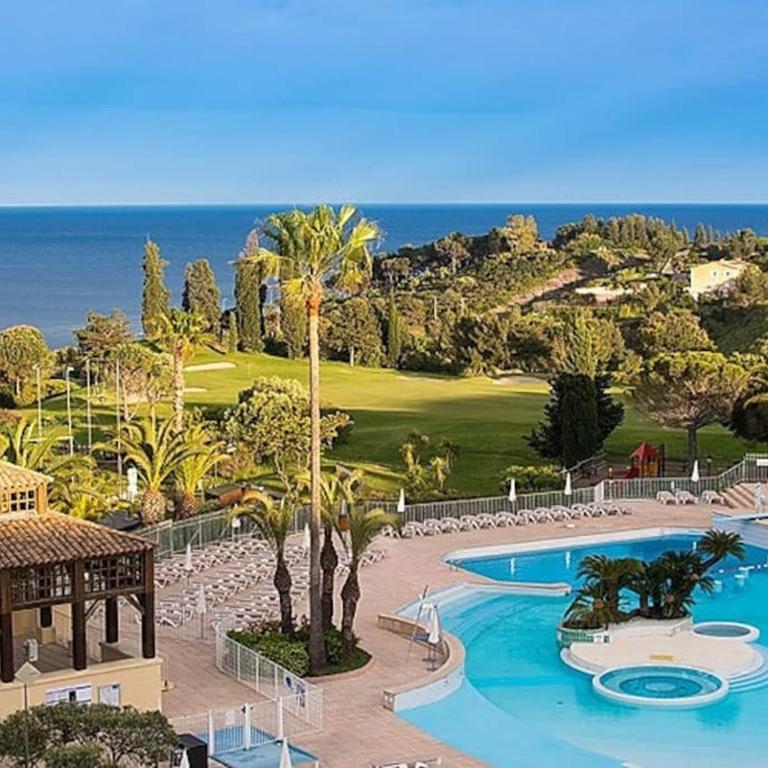 Superbe duplex T3 climatisé avec Terrasse et Solarium, magnifique vue Mer et Golf - Apartment mit 2 Schlafzimmern - 9