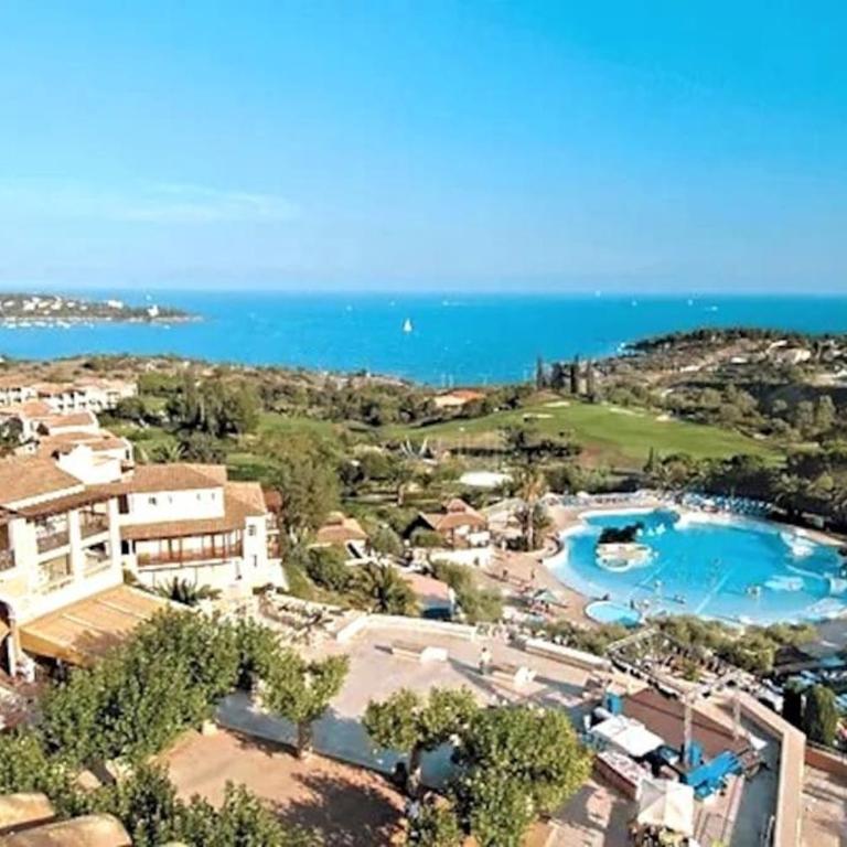 Superbe duplex T3 climatisé avec Terrasse et Solarium, magnifique vue Mer et Golf - Apartment mit 2 Schlafzimmern - 40