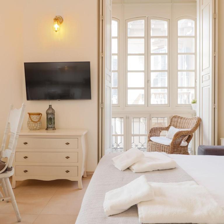 Flat 2 bedrooms in the City Center - Apartamento - 26