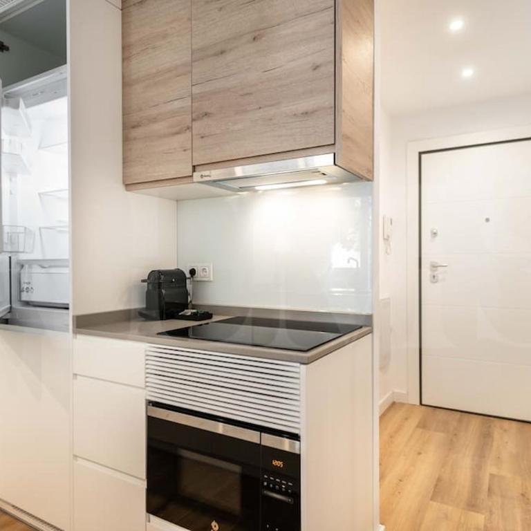 Calm apartment with private patio by REMS - Apartamento de 1 dormitorio - 35