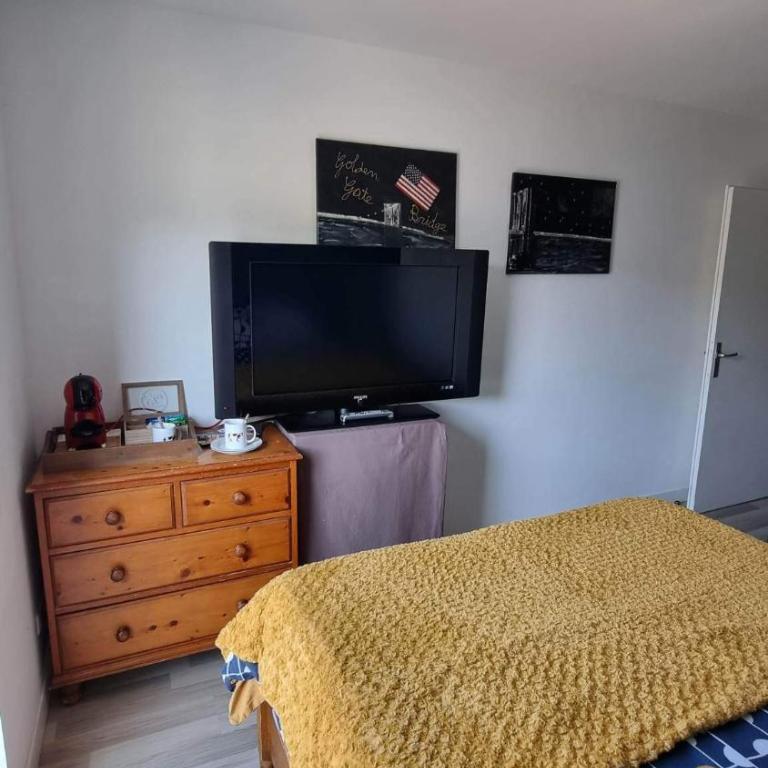 Chambre confortable chez l'habitant - Chambre Double avec Salle de Bains Privative - 5