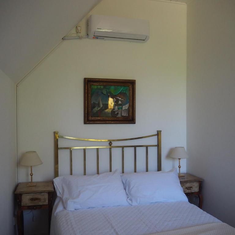 Villa Victoria Lodge - Double Room with Private Bathroom - 8