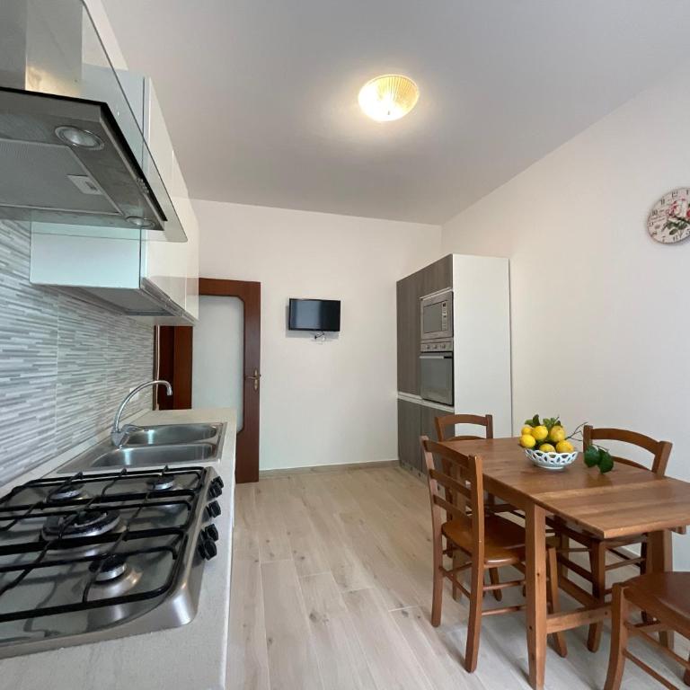 CASA ROSELLINA SORRENTO - Three-Bedroom House - 15