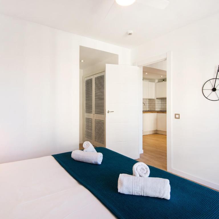 ALOHA MARINA Private APARTMENT 1st line Ocean Beach CARIHUELA - One-Bedroom Apartment - 20