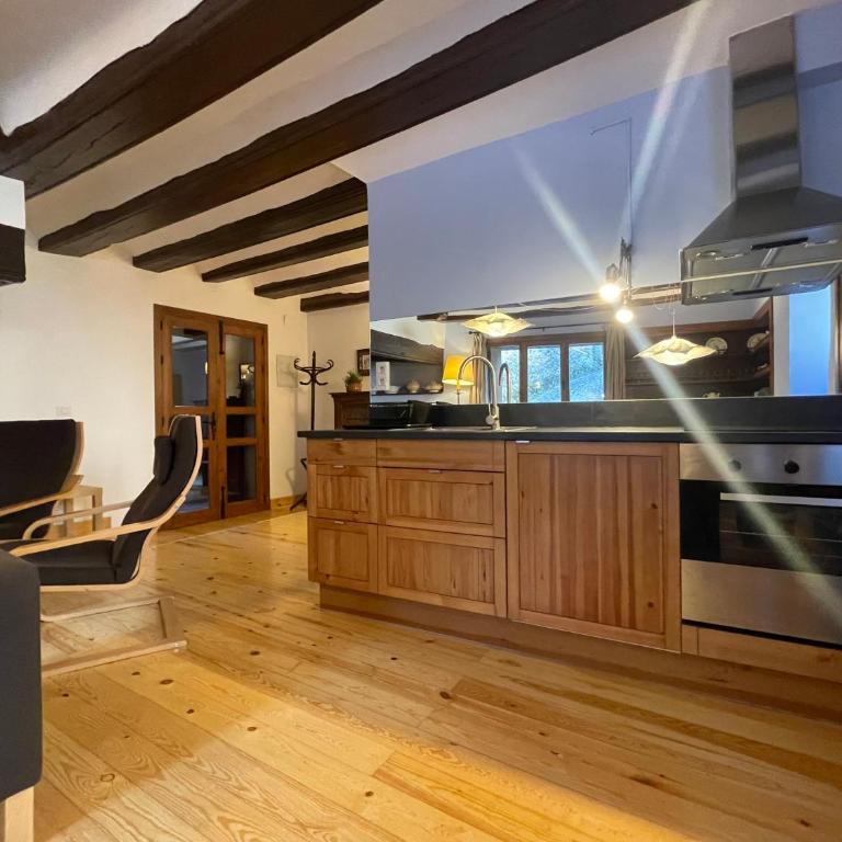 A04 - Apartamento FOC - Casa Mingot - Villmor - Three-Bedroom Apartment - 12