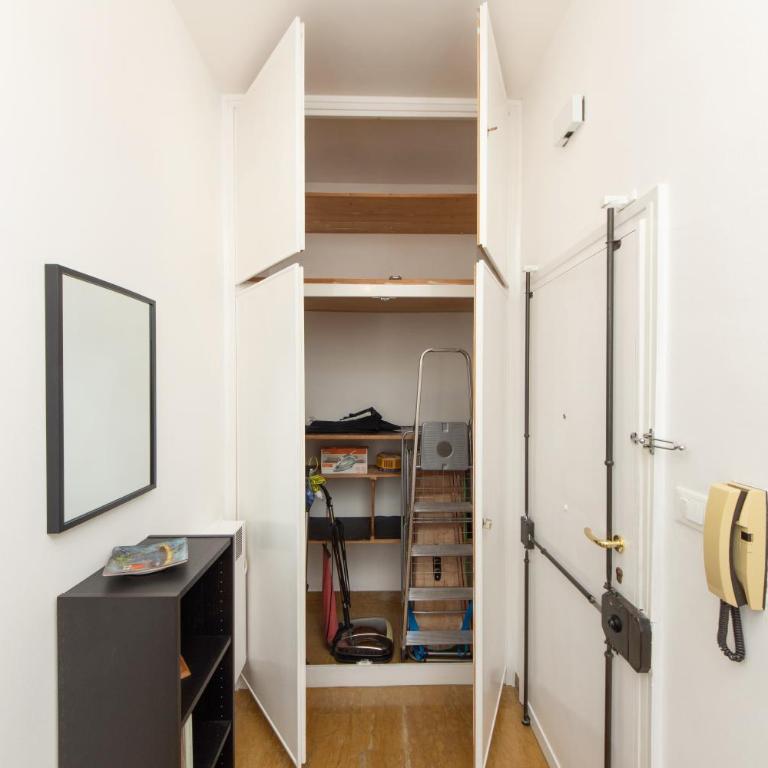 HouSmart Cimabue 1 - Two-Bedroom Apartment - 36