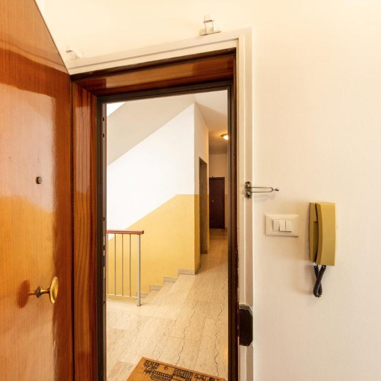 HouSmart Cimabue 1 - Two-Bedroom Apartment - 37