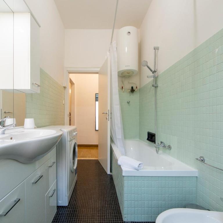 HouSmart Cimabue 1 - Two-Bedroom Apartment - 12