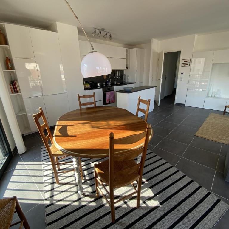 Bel appartement en centre-ville d'Arcachon, résidence récente, proche plages, pour 4 personnes - FR-1-474-185 - Apartment - 2