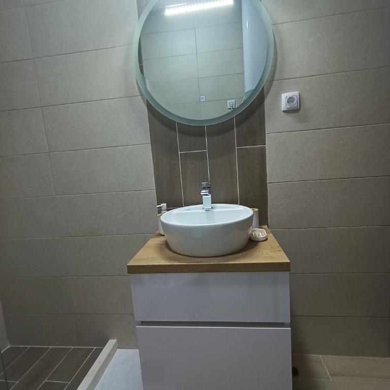 Guesthouse BiT Accommodation - Triple Room with Shared Bathroom - 6