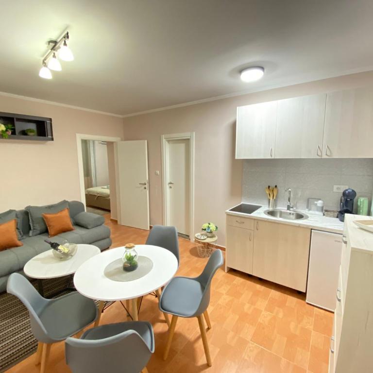 Aquata Apartments - One-Bedroom Apartment - 4