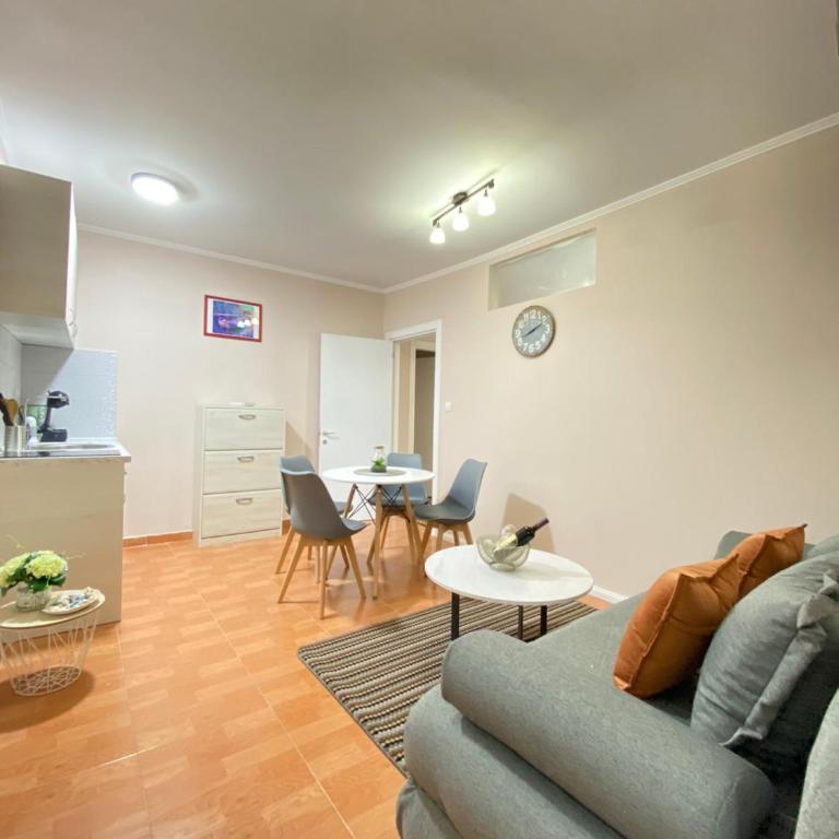 Aquata Apartments - One-Bedroom Apartment - 5