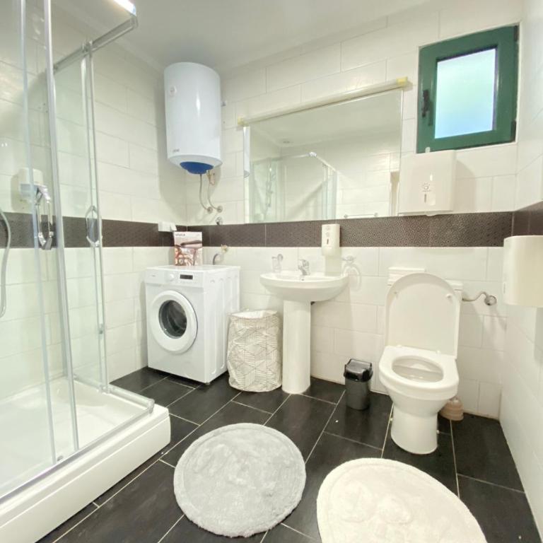 Aquata Apartments - One-Bedroom Apartment - 8