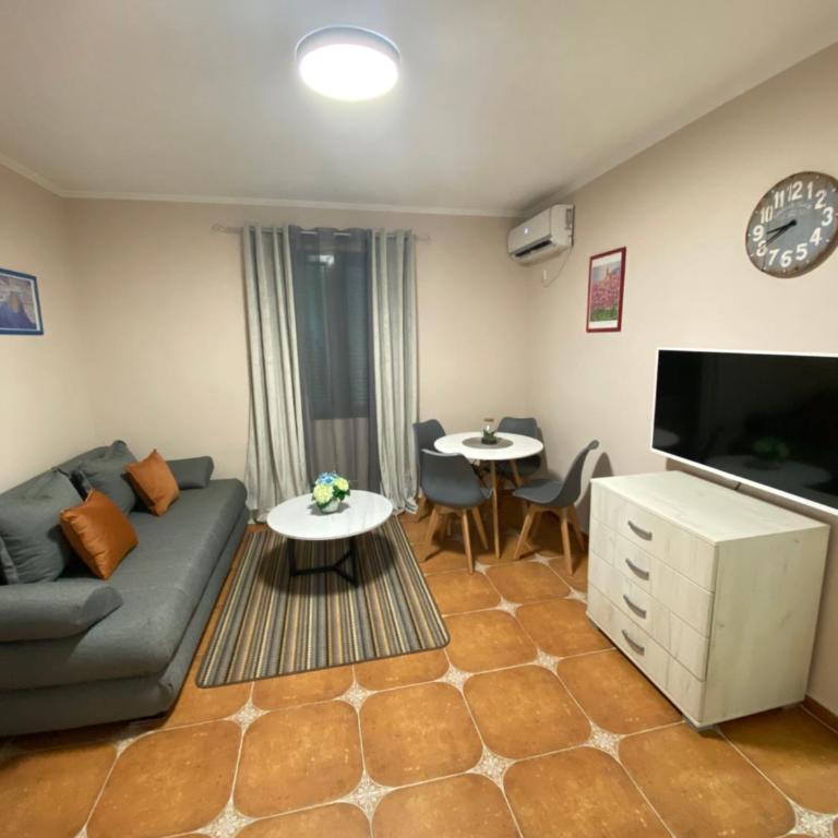 Aquata Apartments - One-Bedroom Apartment - 3