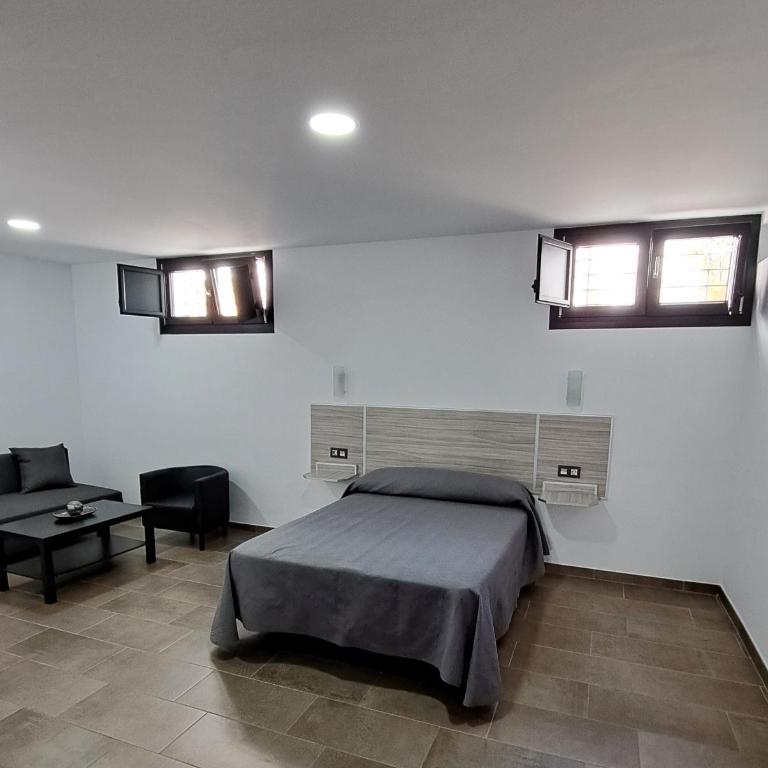 Hostal Maria Jose - Habitación Triple - 2