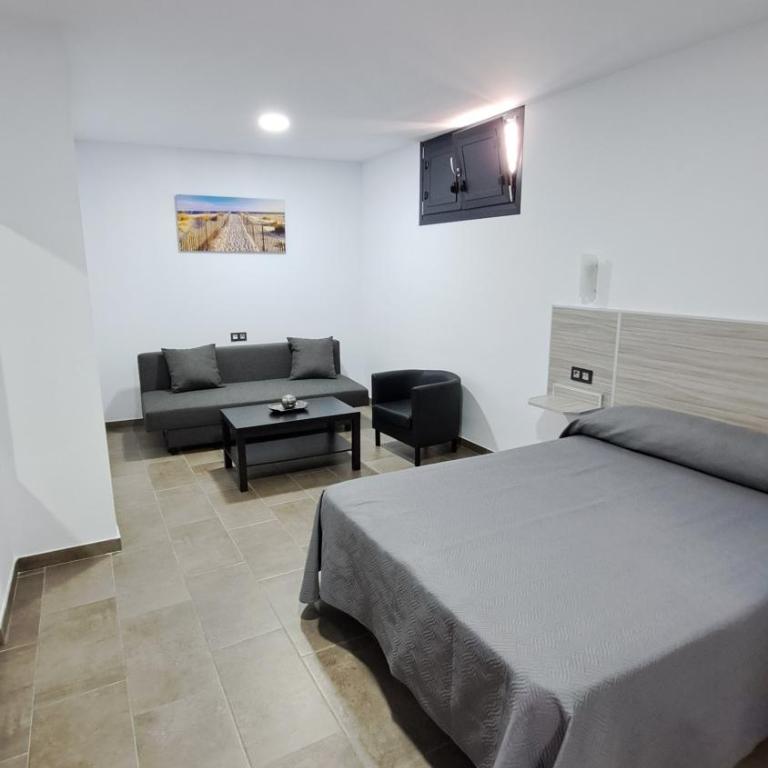 Hostal Maria Jose - Habitación Triple - 7