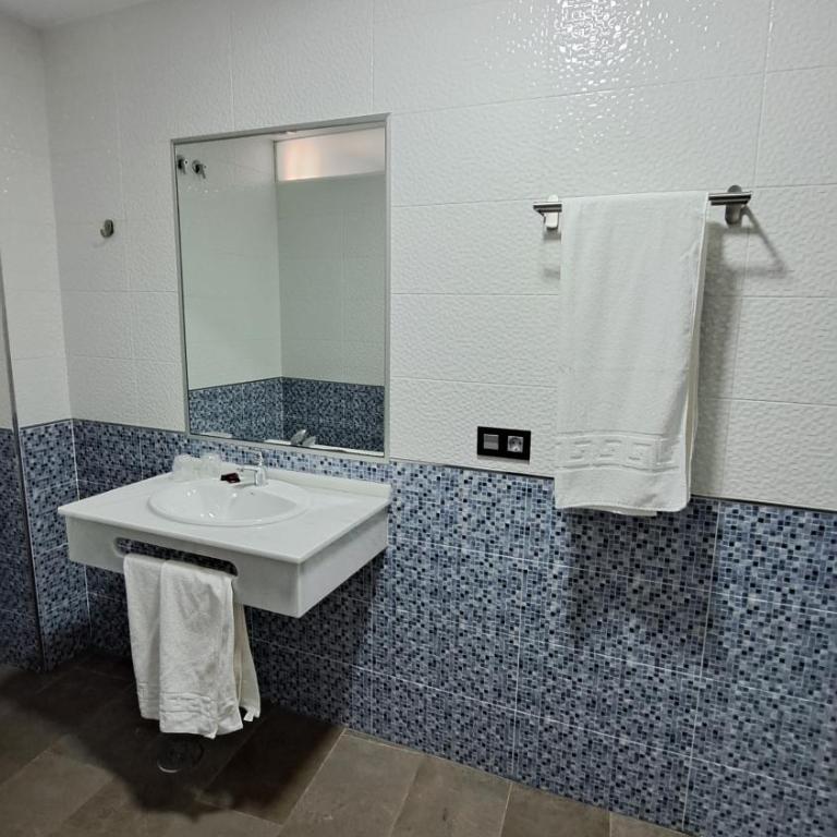 Hostal Maria Jose - Habitación Triple - 9