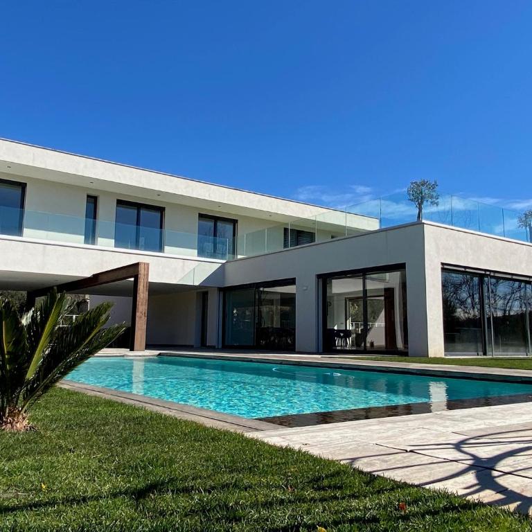 La Villa Blanche - Villa - 1