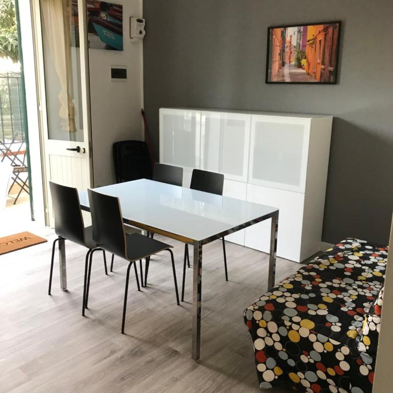 Appartamento Trilocale Mondello - Appartamento con 2 Camere da Letto - 2