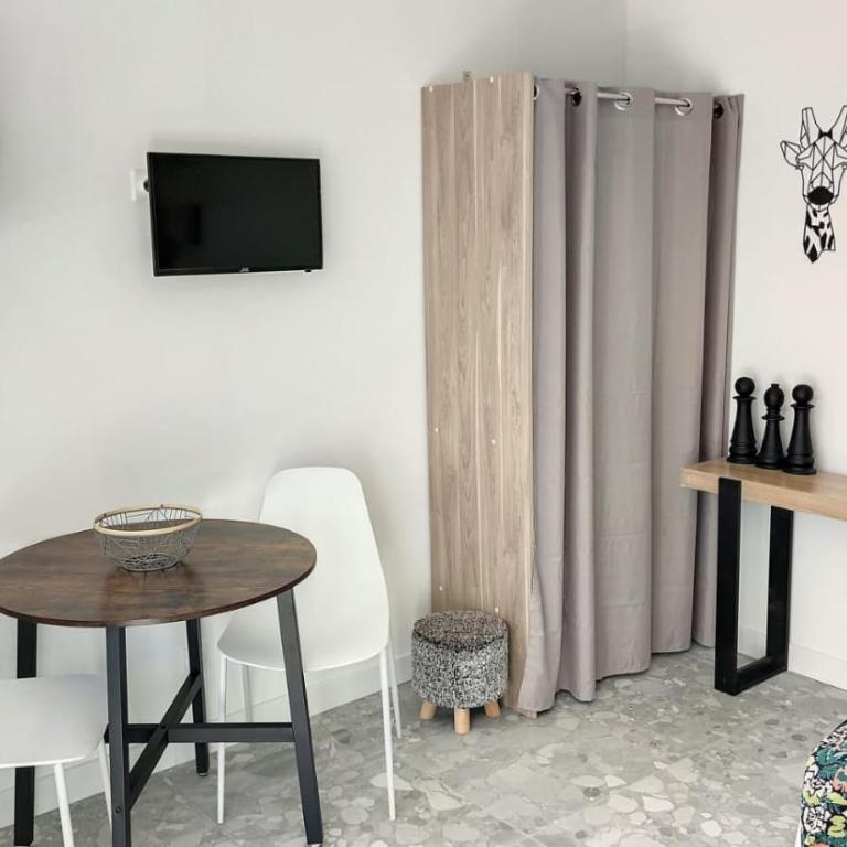 Les Pierres De La Massane - Vue sur les Albères - Studio avec Terrasse « L'Ouille » - Vue sur Parc - 4