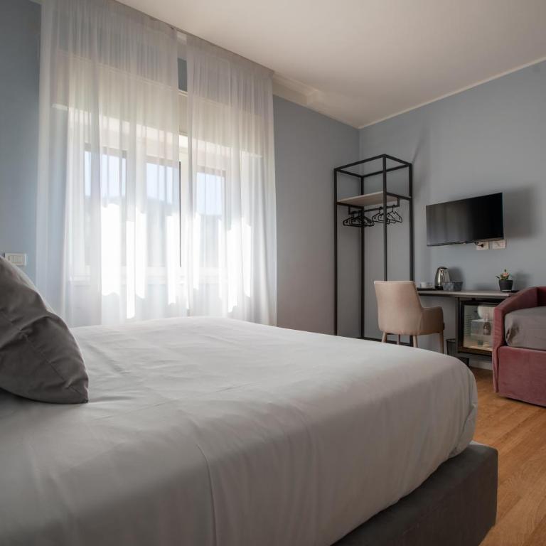 Alma Sorrento Suite - Camera Tripla Comfort - 2