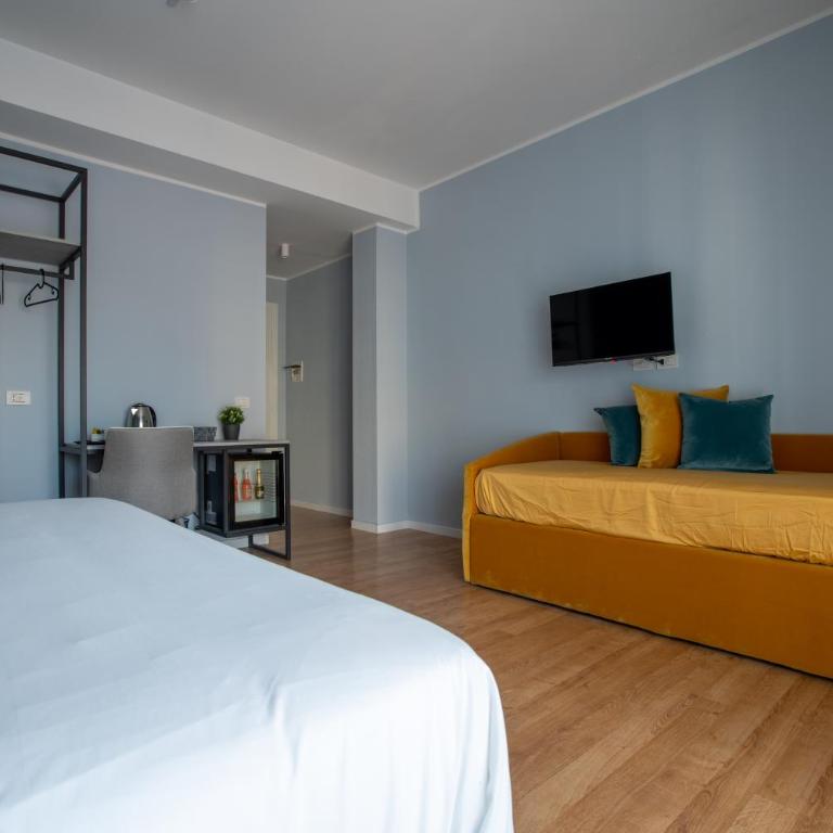 Alma Sorrento Suite - Camera Tripla Superior con Vista Mare - 5