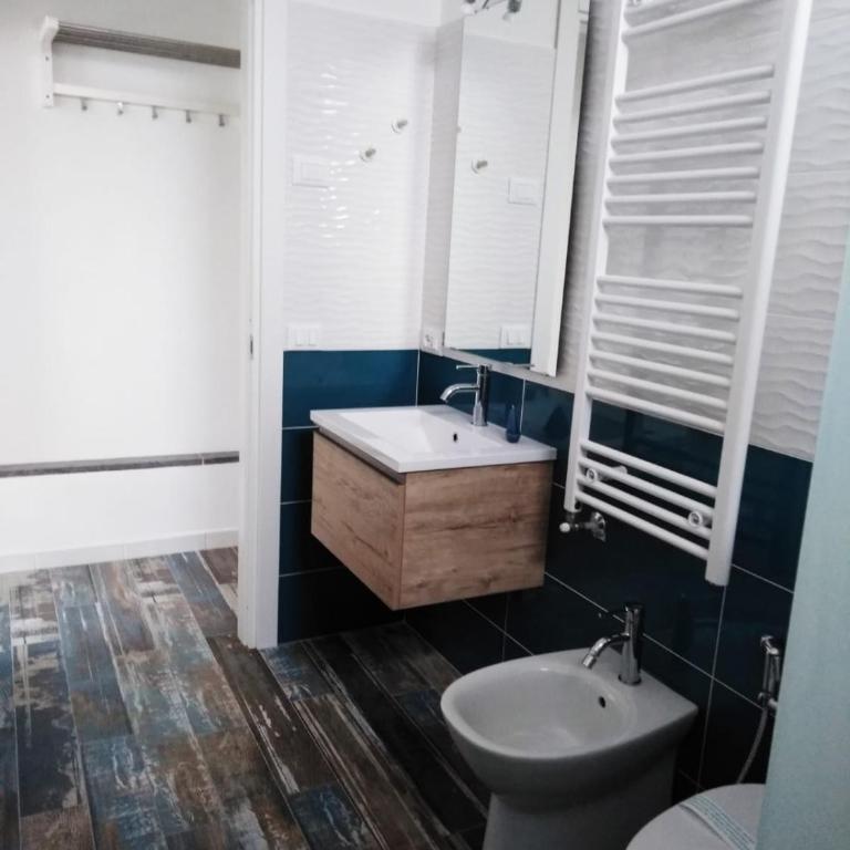 Casina Blu - One-Bedroom House - 21