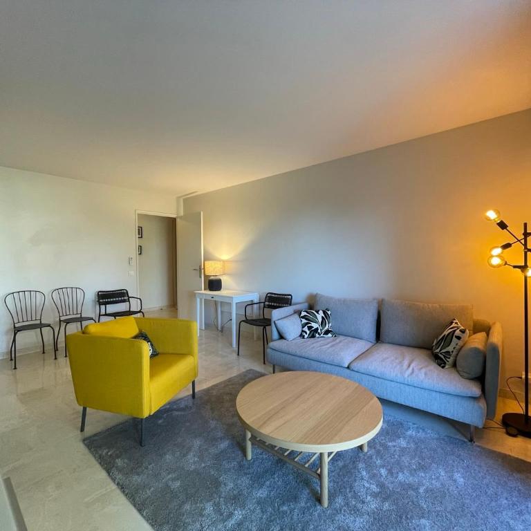 C012-Appartement confortable avec piscine, tennis et grand parc - Appartement - 3