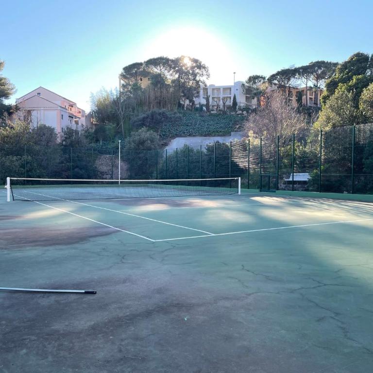 C012-Appartement confortable avec piscine, tennis et grand parc - Appartement - 23