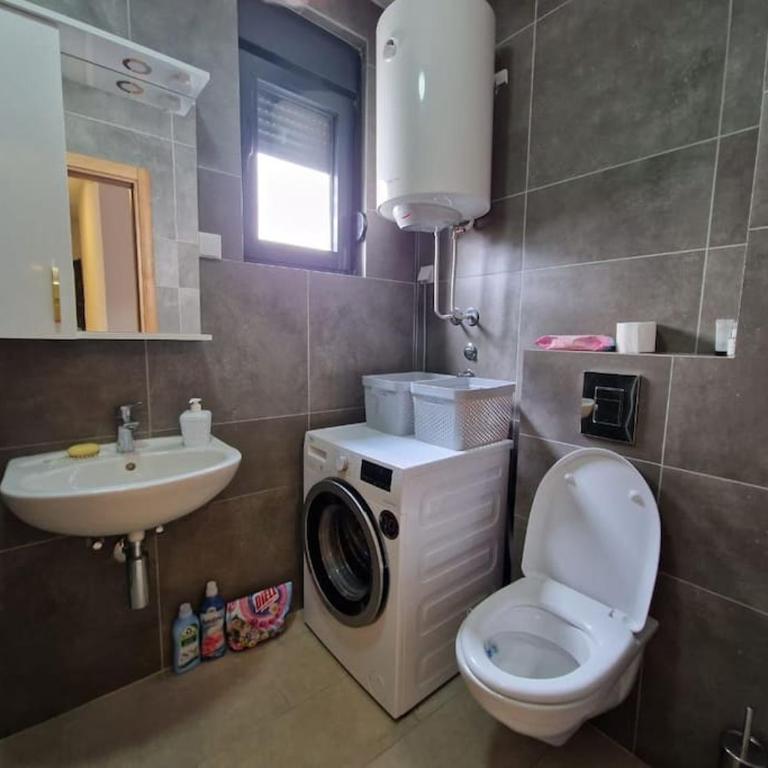Your second home in Podgorica - Apartman sa 2 Spavaće Sobe - 24