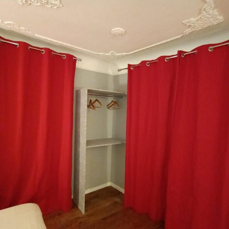 B&B Italian Guest Genova - Camera Matrimoniale con Bagno Privato Esterno - 18