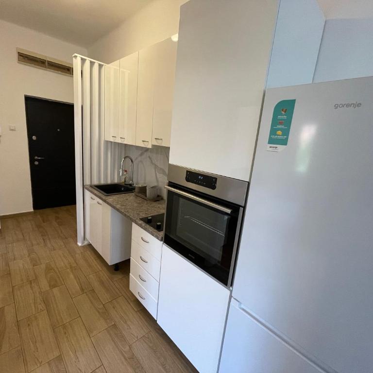 Apartman Leka sa Parkingom - Apartman sa 1 Spavaćom Sobom - 15