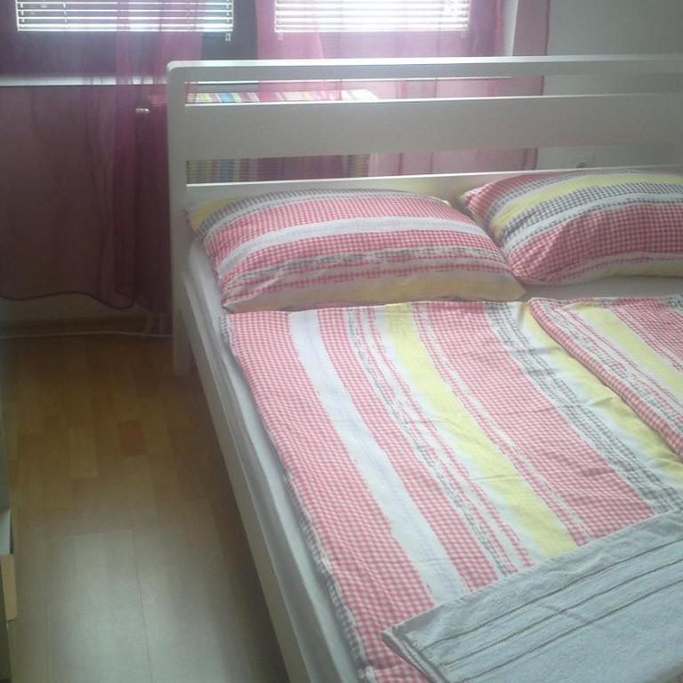 Hostel Havana - Dvokrevetna Soba sa Bračnim Krevetom i Sopstvenim Kupatilom - 3