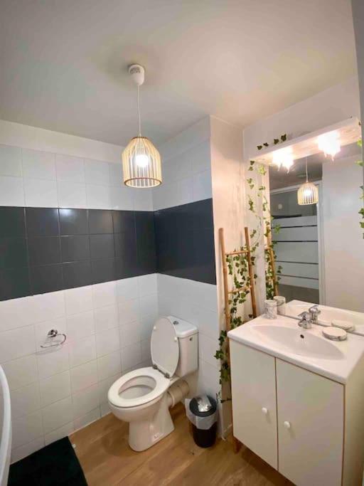 Splendide studio Moderne - Proche centre - Laverie - One-Bedroom Apartment - 13