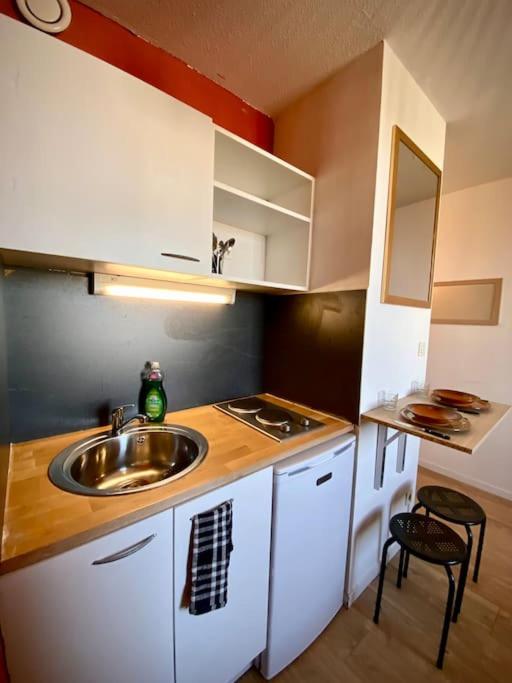 Splendide studio Moderne - Proche centre - Laverie - One-Bedroom Apartment - 17