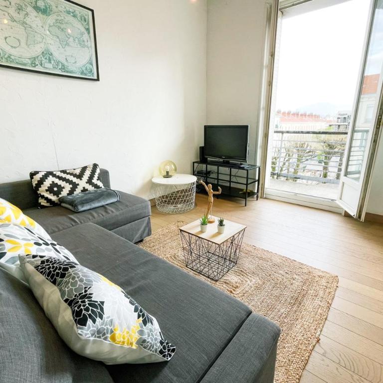 #FF Pretty light in Grenoble T2 - Appartement - 1
