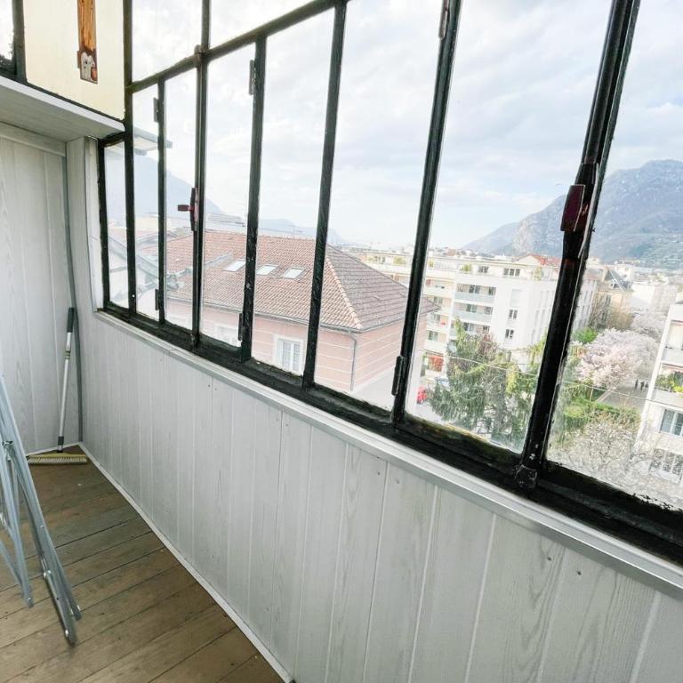 #FF Pretty light in Grenoble T2 - Appartement - 14