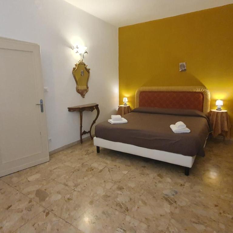 Casa del Pozzo - Camera Matrimoniale con Bagno Privato Esterno - 4