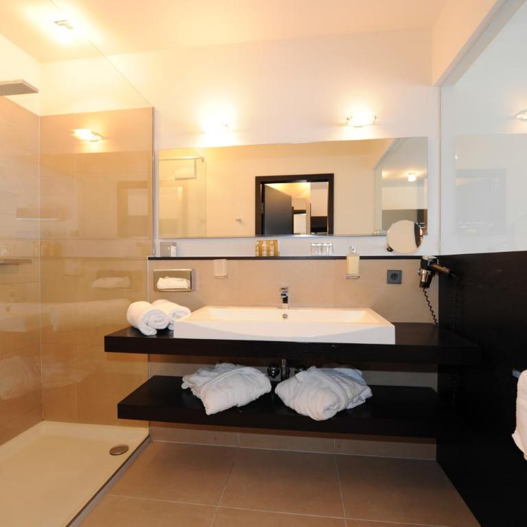 Hotel Vier Jahreszeiten - Penthouse Suite - 5