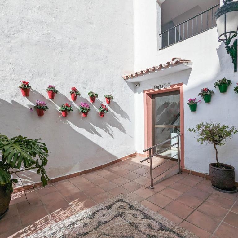 Harbor Getaway in the Heart of Puerto Banus With Walking dictance to everything - Apartamento de 3 dormitorios - 45