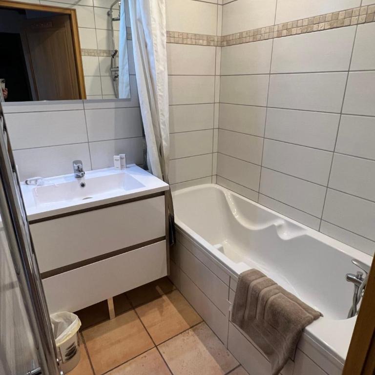 Chalet de Montalbert 22B au pied des pistes 4-6 pers - Appartement 2 Chambres - 6