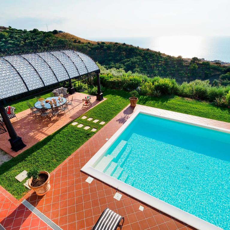 Estella - Villa con Piscina Privata - 12