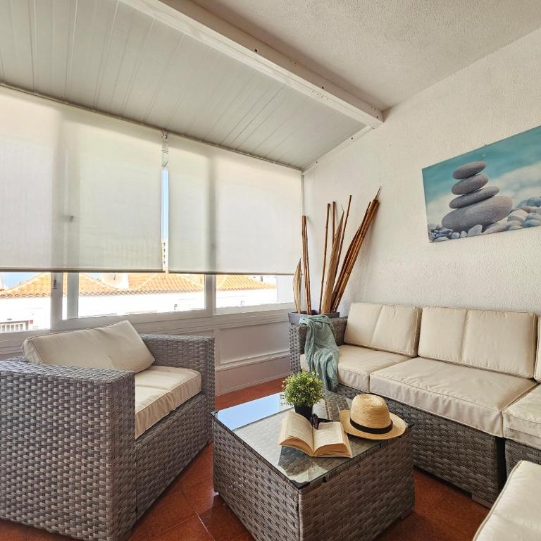 NEW HOLIDAYS BEACH & POOL, AIRCOND, Playa de las Americas, Tenerife - Apartamento - 35