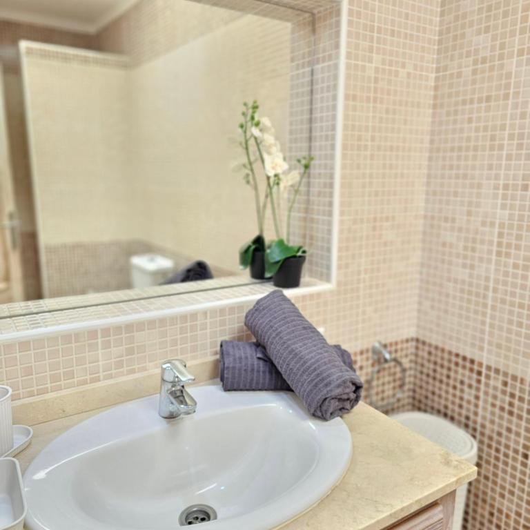 NEW HOLIDAYS BEACH & POOL, AIRCOND, Playa de las Americas, Tenerife - Apartamento - 24