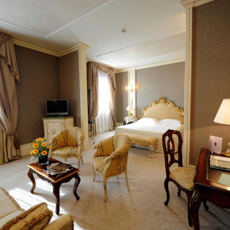 Ca' Sagredo Hotel - Suite Deluxe con Vista Laterale Canal Grande - 3