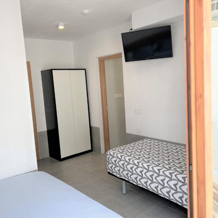 Hostal Fornet Altea - Habitación Triple - 8