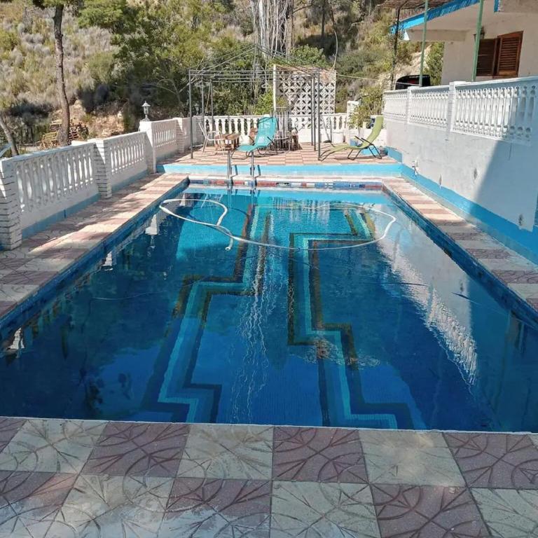 Villa near Valencia with Private Pool - Five-Bedroom Villa - 1