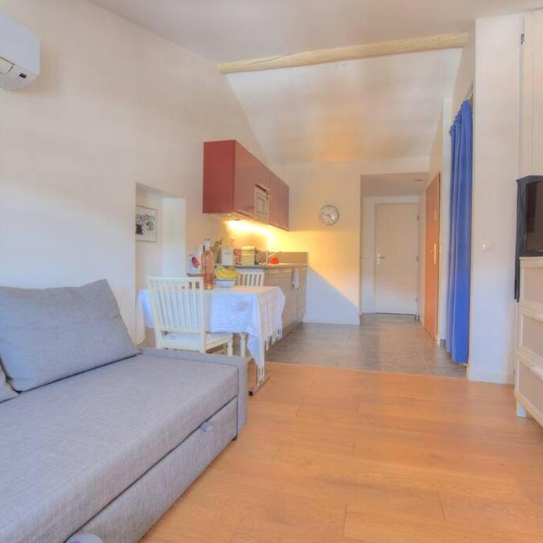 6 - Charming studio,Heart old town, beach walk - Studio - 9